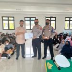 Jadikan Pelopor Tertib Berlalu Lintas, Satlantas Edukasi Pelajar SMPIT Al-Irsyad Al Islamiyah Karawang