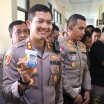 Polres Karawang Lakukan Tes Urin Mendadak Para PJU, Kasat, Kapolsek Dan Jajaran.