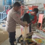 Polsek Tirtajaya Giat Monitoring Penggilingan Padi Bapak Louncong