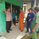 Polsek TIRTAJAYA Giat Ngawangkong Bersama Tokoh Masyarakat Dan Linmas Desa Sabajaya.