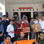 UNIVERSITAS PELITA BANGSA BERSAMA LPM KECAMATAN CIKARANG TIMUR PEDULI KORBAN BANJIR