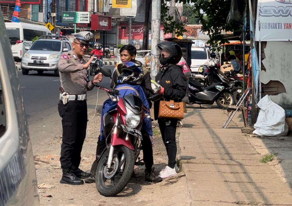 Satlantas Polres Karawang Ajak Pemudik Arus Balik Utamakan Keselamatan