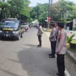 Berikan Pelayanan Prima Kepada Pengguna Jalan, Personil Pos Pam Kanzen Lakukan Pengamanan Dan Gatur Lalin Pagi Hari