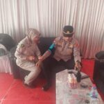 Dokkes Polres Karawang Lakukan Cek Kesehatan Fisik Personil Pospam Di Wilkum Polsek Klari