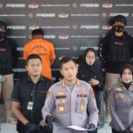 Kapolres Karawang Gelar Konferensi Pers Perampokan Di Minimarket Jatisari