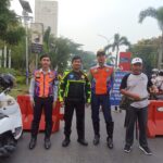 Polisi Bersama Instansi Terkait Pam Car Free Day Di Galuh Mas Karawang