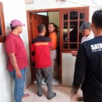 Polsek Rengasdengklok Bersama Tim Inavis Polres Karawang Laksanakan Olah Tkp Tindak Pencurian Rumah Warga Di Desa Jayakerta