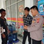 Personil Polsek Tirtajaya Laksanakan Ops Bina Kusuma Lodaya Dengan Sasaran Premanisme Dan Parkir Liar Di Minimarket